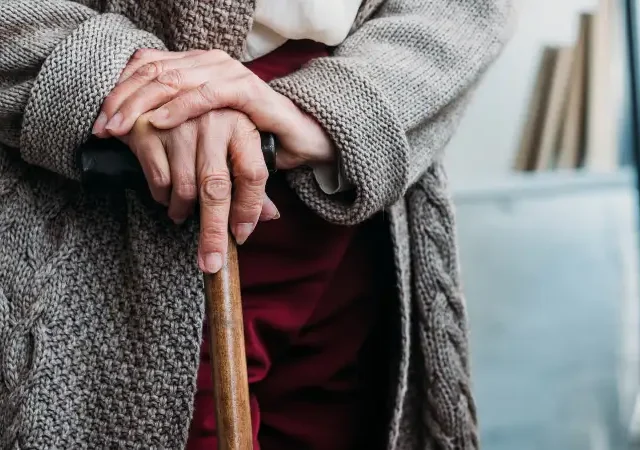 How Physiotherapy Prevents Falls and Improves Balance Safely