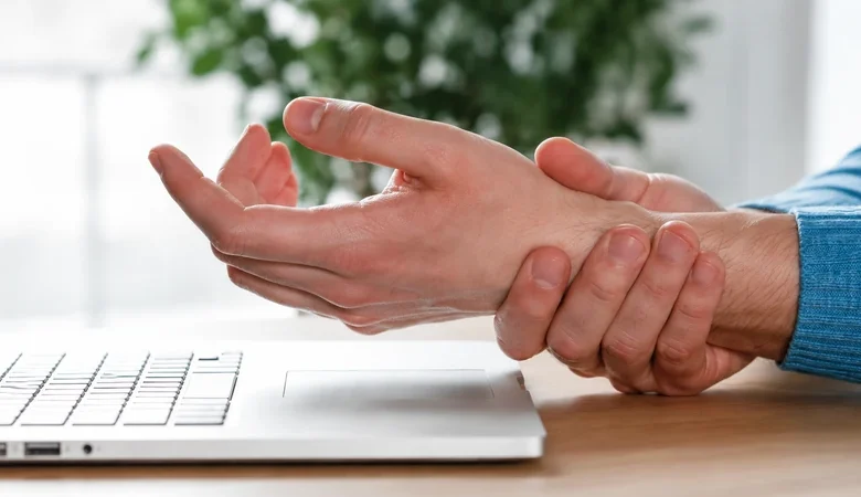 De Quervain’s Tenosynovitis: A Physiotherapist’s Complete Guide to Recovery